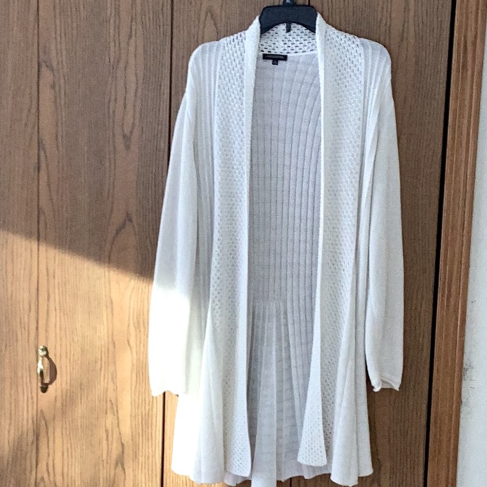 Women’s long buttonless sweater